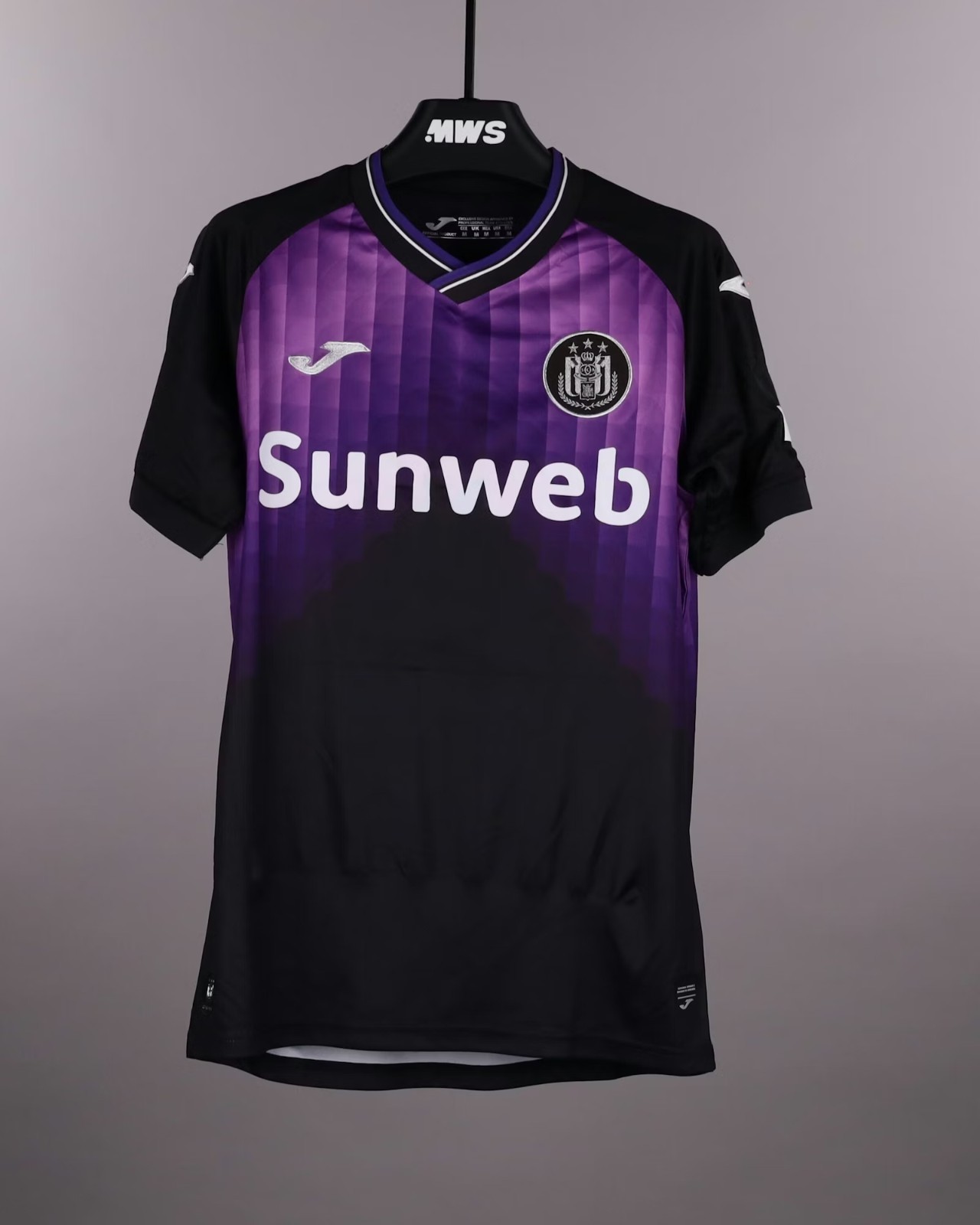 Cuarta de Anderlecht 25-26