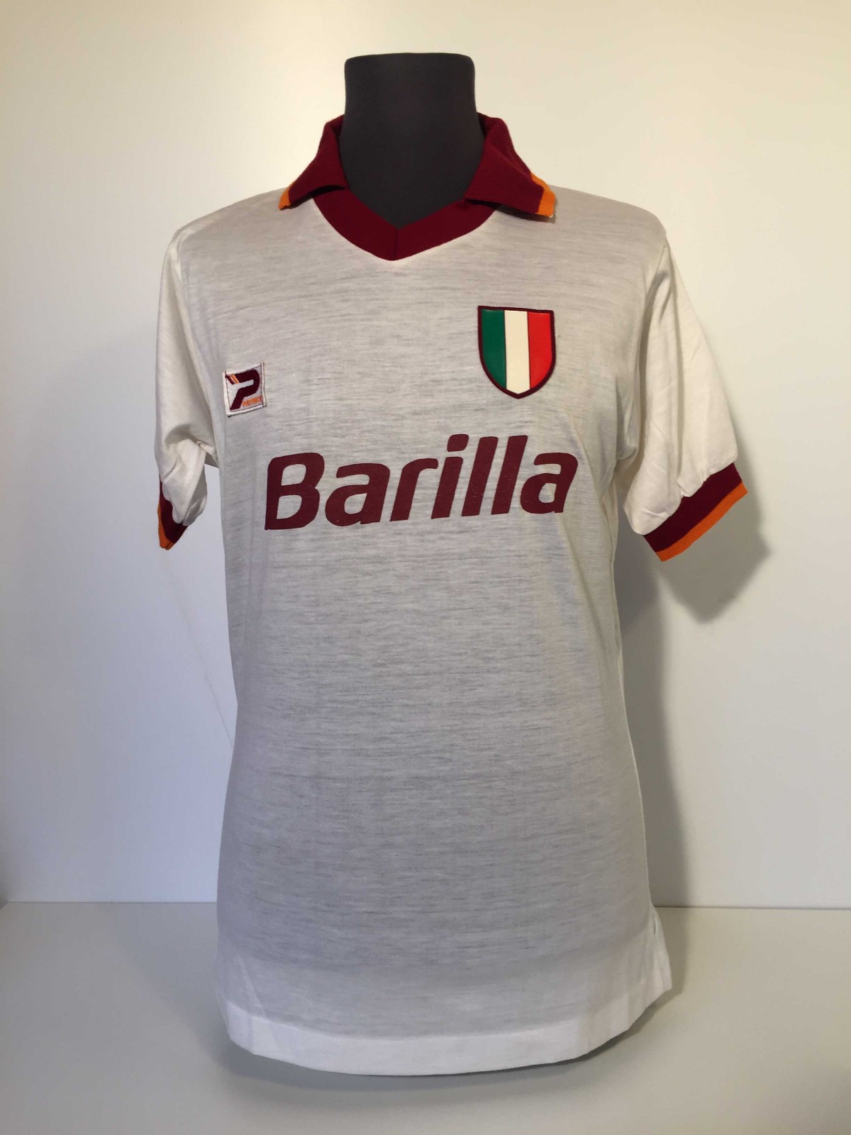Segunda equipación de Roma 83-84