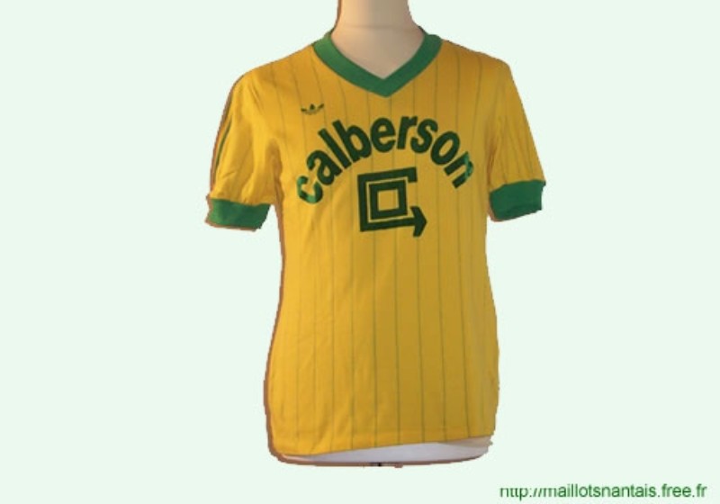 Equipación especial de Nantes 83-84