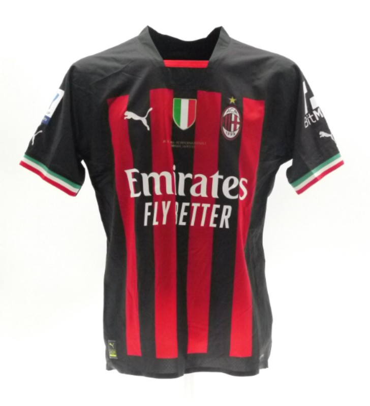 Equipación especial de Milan 22-23