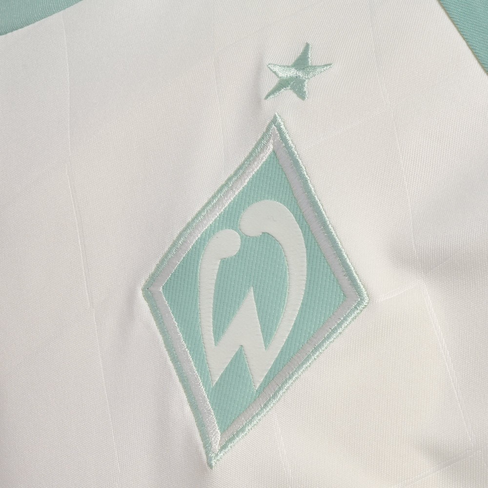 Werder Bremen 24-25 Visitante 4