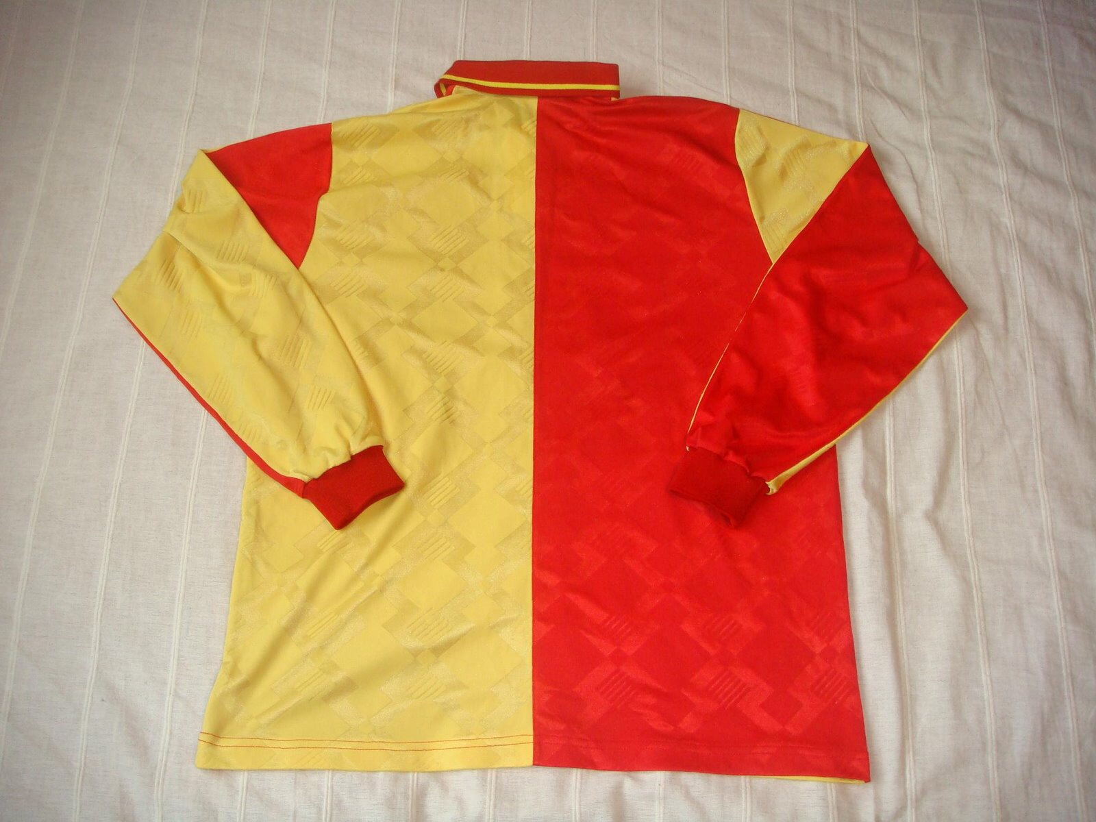 Galatasaray 93-94 Local 2