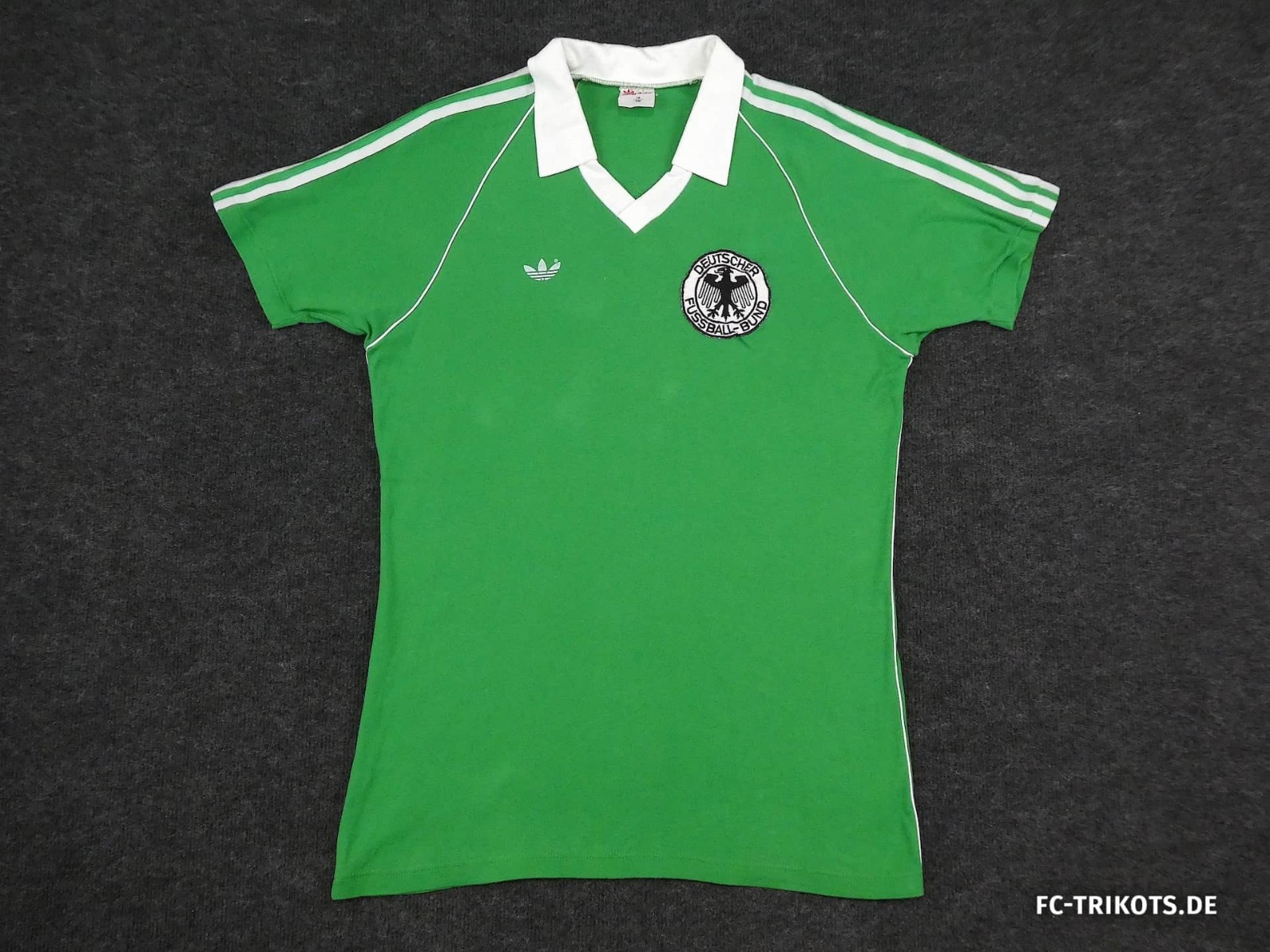 Segunda equipación de Alemania 1982