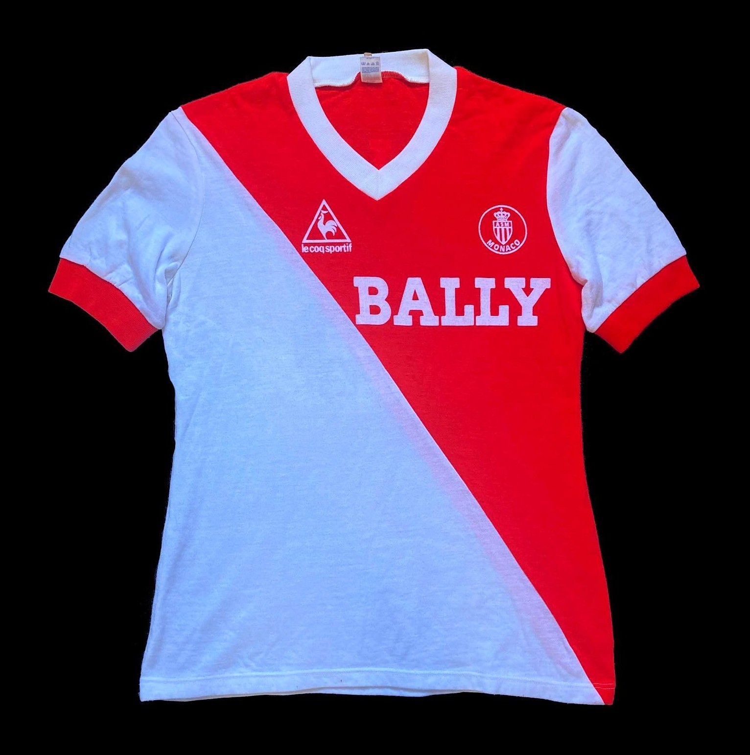AS Monaco 82-83 Local 4