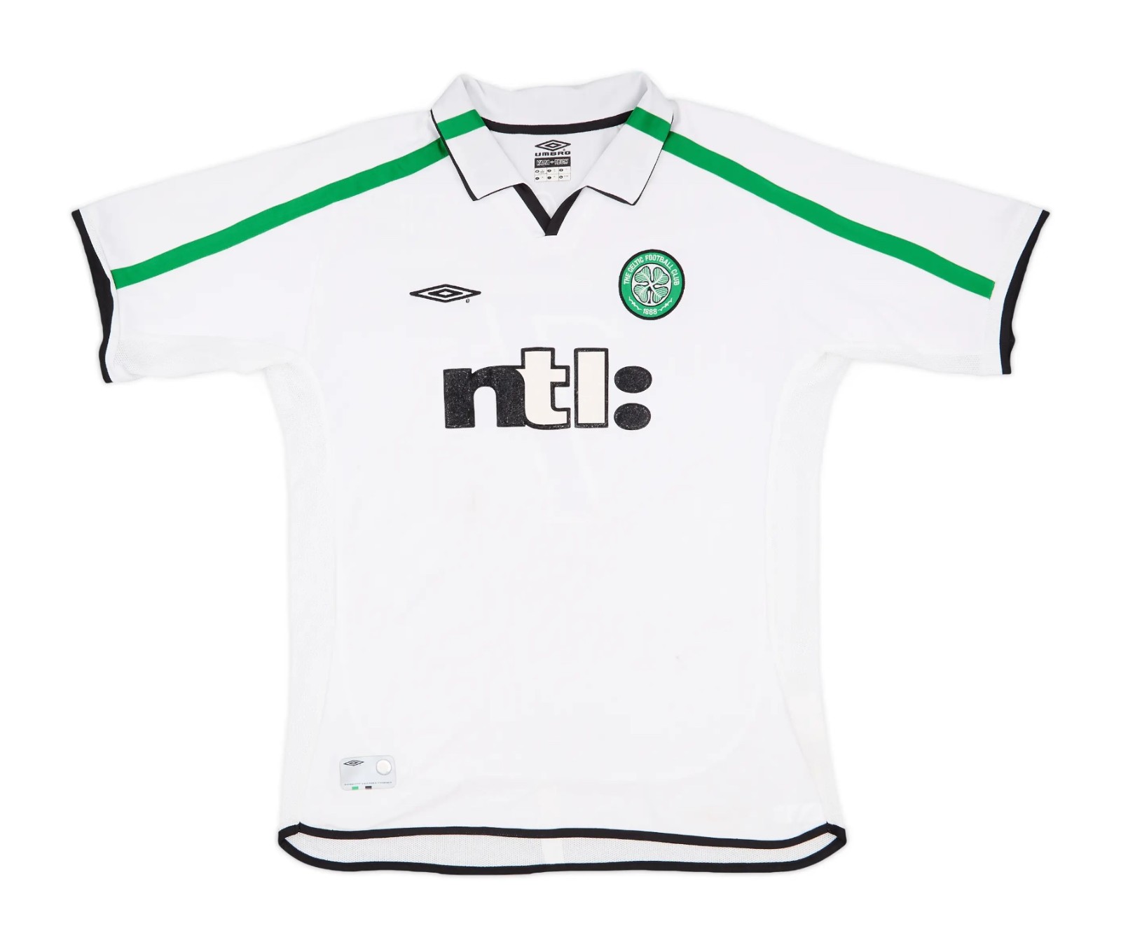 Segunda equipación de Celtic 01-02