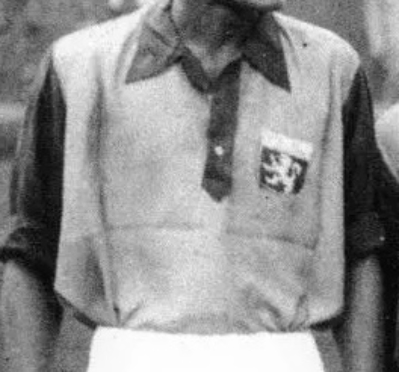 Primera equipación de Olympique de Lyon 52-53