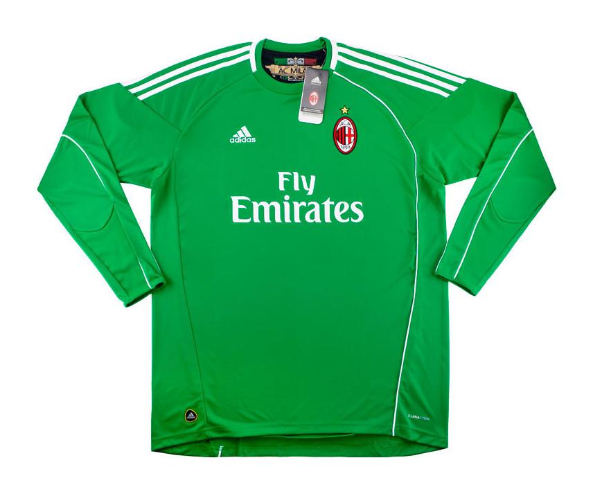 Equipación de portero de Milan 10-11