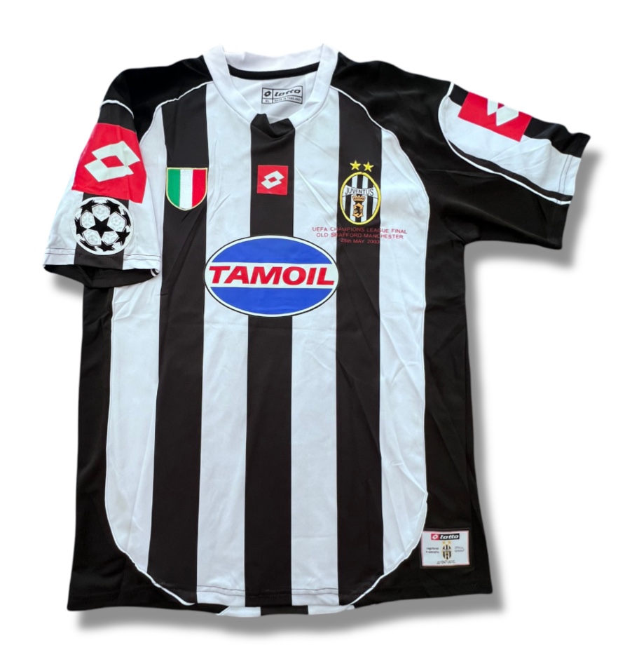Equipación especial de Juventus 02-03