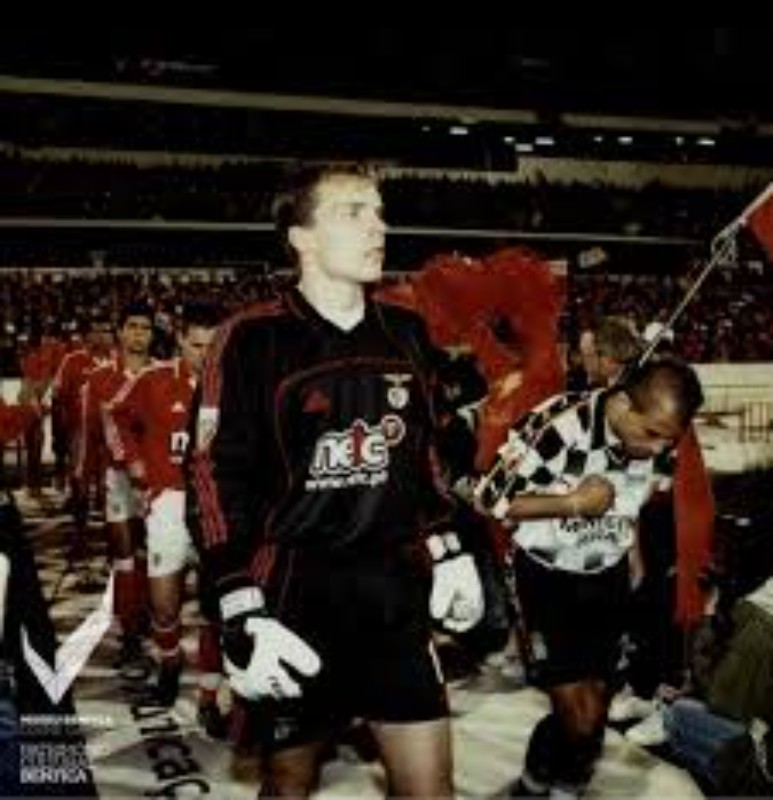 SL Benfica 00-01 Portero 2