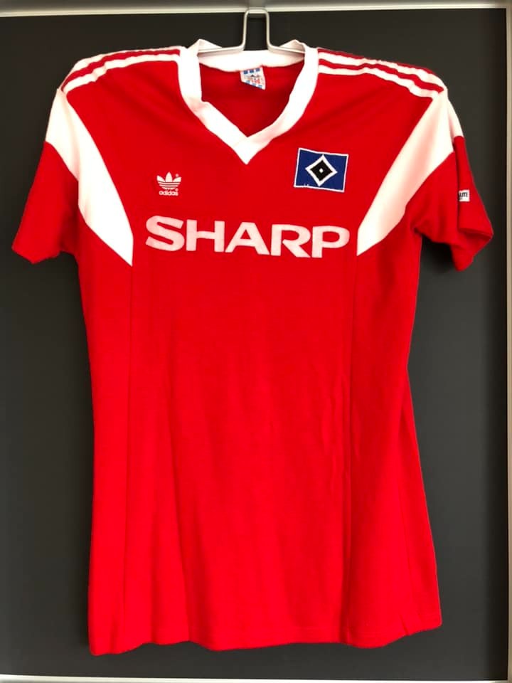 Segunda equipación de Hamburgo 88-89